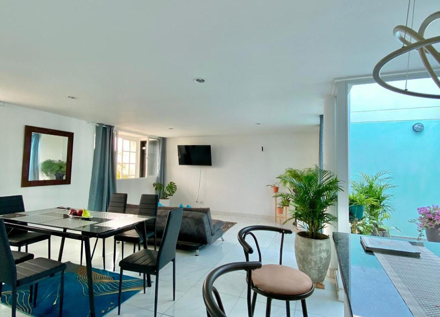 Casa Jardin